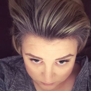 Meet your Posher, Debra